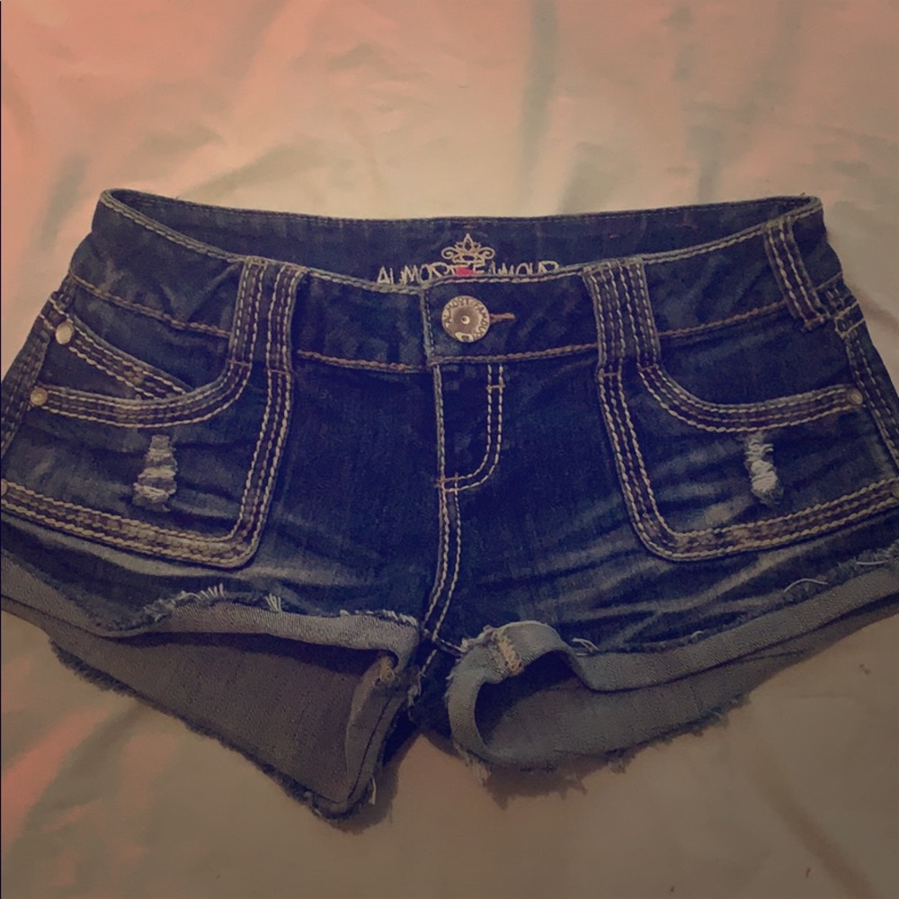 Jean shorts (women’s)